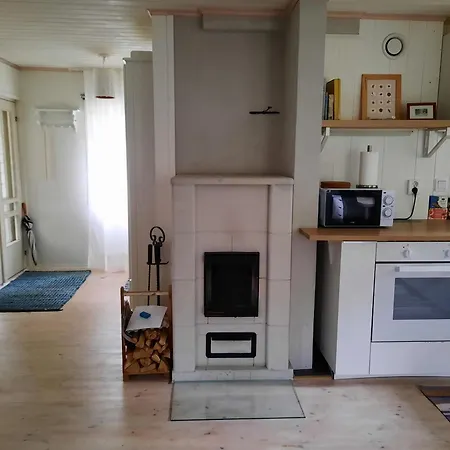 Dağ evi Guesthouse Taehkae - Scandinavian Style Wooden House 15 Mins To Vuosaari Harbour *