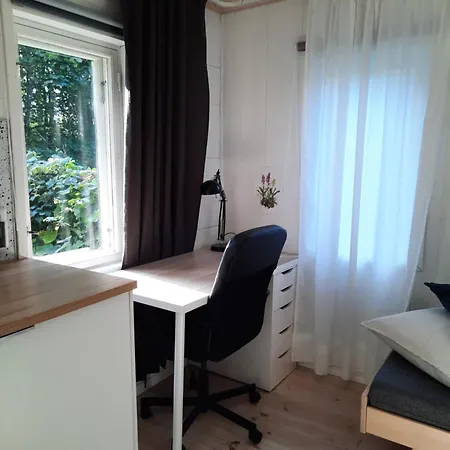 Guesthouse Taehkae - Scandinavian Style Wooden House 15 Mins To Vuosaari Harbour
