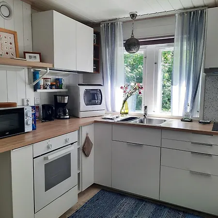 Guesthouse Taehkae - Scandinavian Style Wooden House 15 Mins To Vuosaari Harbour * Helsinki