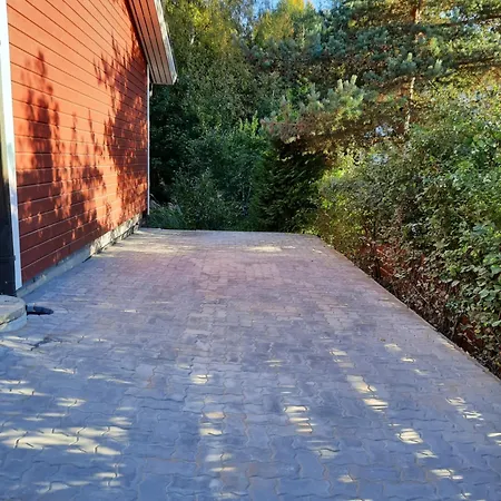 V Taehkae - Hiljainen Ja Viihtyisae Vierasmaja Alpstuga Helsingfors